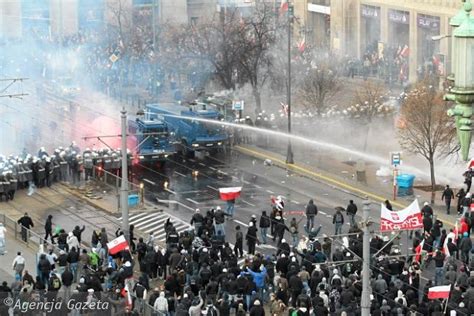 Zamieszki W Warszawie W Czasie Święta Niepodległości Minuta Po Minucie