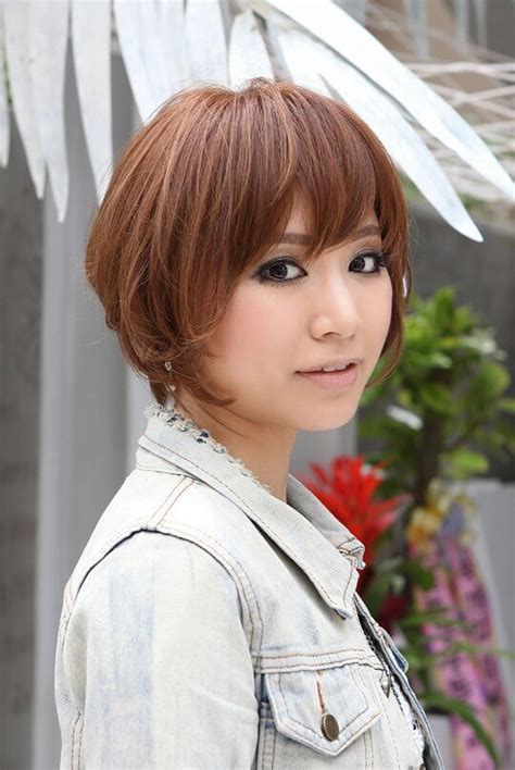 Japanese girl with short hair with freckles. Japanese Haircuts With Bangs - 15+ » Short Haircuts Models