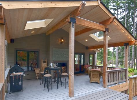 Gracious Lake Retreat 2nd Floor Deck Traditional Porch Seattle
