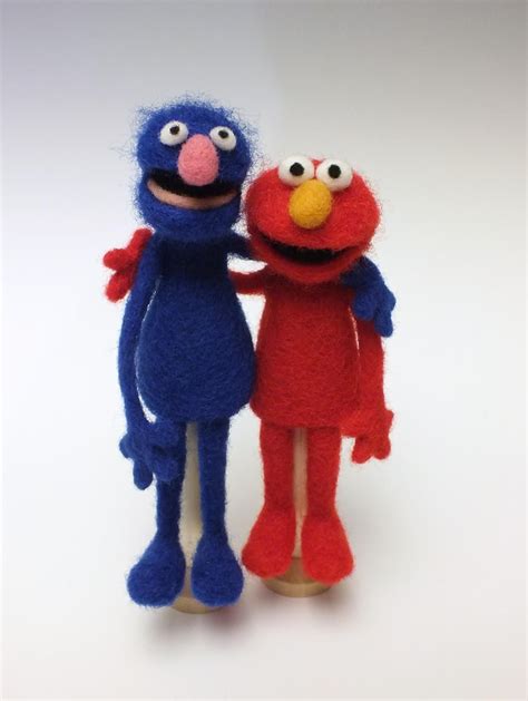 Grover And Elmo Finger Puppets Elmo Finger Puppet Puppet Pattern