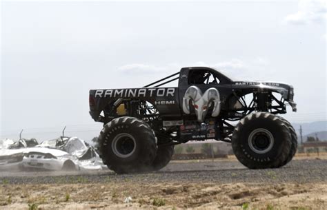 Car Crushing Monster Truck Shows Off Its Speed At Perris Event Press