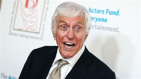 Video Dick Van Dyke Sings Chitty Chitty Bang Bang At Dennys