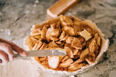 Five Reasons To Make A Honeycrisp Apple Pie Agrarian Angel