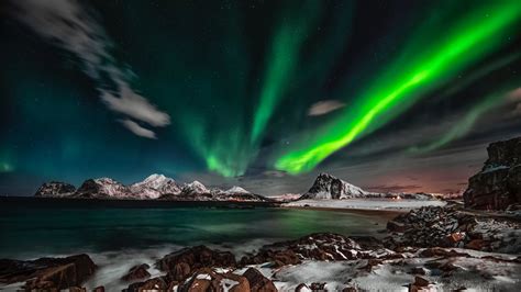Download Wallpaper 2560x1440 Arctic Mountains Nature Aurora Borealis