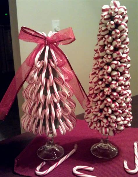 40 Creative Diy Christmas Table Centerpieces Ideas Roundecor Candy