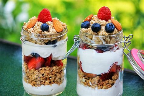 8 Healthy Snacks To Help You Achieve Your Fitness Goals