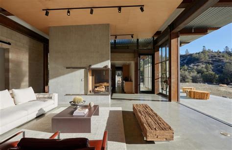 Sawmill Retreat By Olson Kundig Architects In Tehachapi California