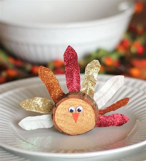 15 diy turkey craft projects for thanksgiving on love the day