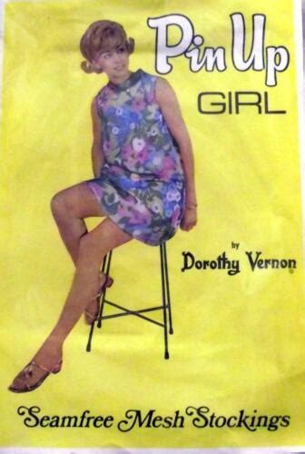 1950 Sz 95 Med Pin Up Girl Rht Delightfully Sheer Vintage Stockings