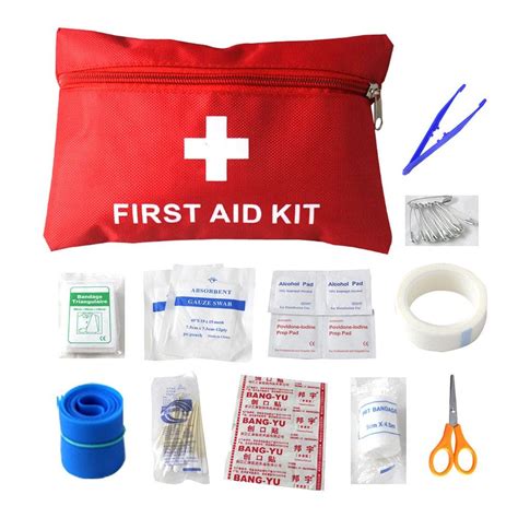 Time to perform rst aid. Does Your Gym Have a First-Aid Room? - Women Fitness