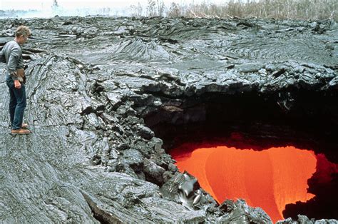 Lava Portal To Hell The West Kamokuna Skylight