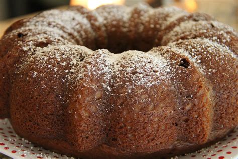 Bundt cakes are big and hearty, so you need a good amount of them. The Original Rachel New Bundt Cake: Chocolate Chip | Mix ...
