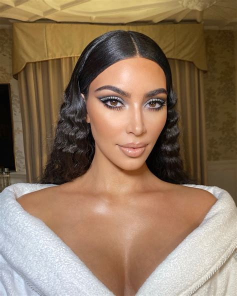 Kim Kardashian Makeup Tips Makeup Kim Kardashian Makeup Lip Contouring