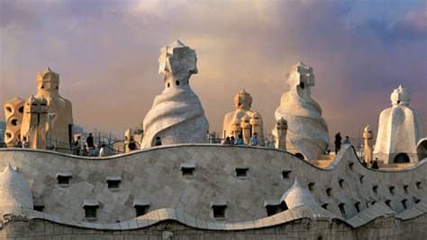 Official account owned by @pedrerafundacio ⏰ from friday to sunday and holidays: Casa Milà - 'La Pedrera' - Visit Barcelona