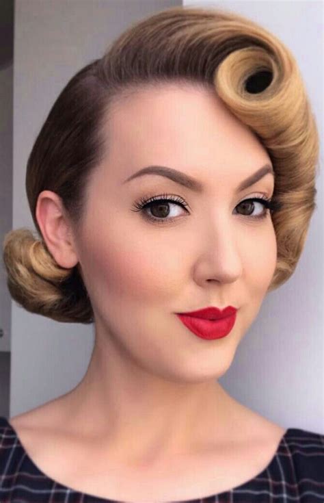 Fascinating Victory Rolls Hairstyles The Modern Take At The Vintage Trend Artofit