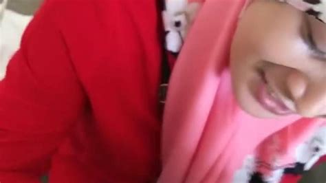 Jilbab Cantik Ngemut Porn Videos