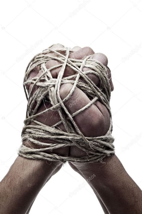 Hombre manos atadas con cuerda fotografía de stock nito Depositphotos