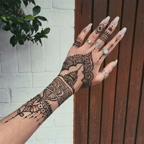Cool Henna Tattoos Henna Inspired Tattoos Henna Tattoo Hand Henna
