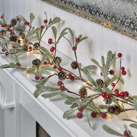 Led Red Berry And Pinecone Christmas Garland