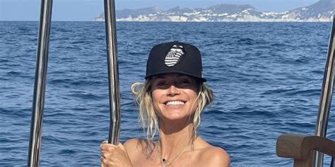 Heidi Klum Flashes Toned Abs In New Topless Instagram Photo Parkbench