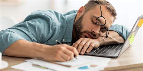 Overworked 5 Signs Your Workload Is Too Heavy Flexjobs