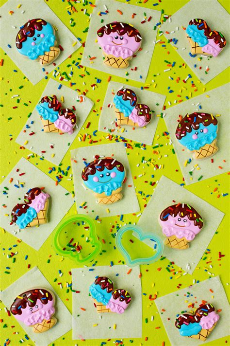 How To Make Happy Mini Ice Cream Cone Cookies The Bearfoot Baker