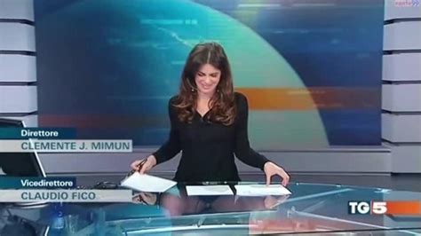 Female News Reporter Wardrobe Malfunctions