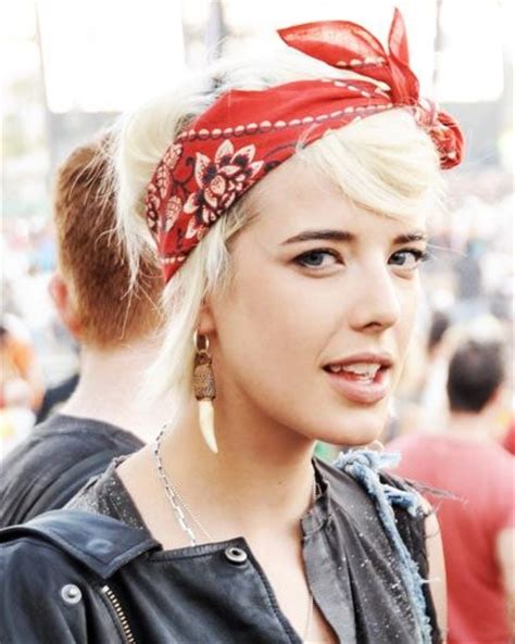 5 out of 5 stars. How to Create a Hairstyle with a Bandana - Pretty Designs