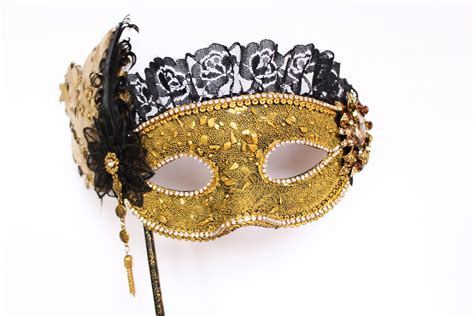Gold Masquerade Mask For Masked Ball Bridal Feather Stick Mask Mardi
