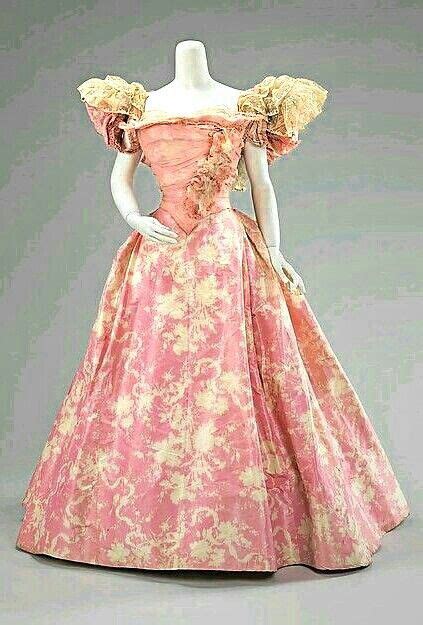 1895 ball gown from the house of paquin this house s head designer mme jeanne paquin is