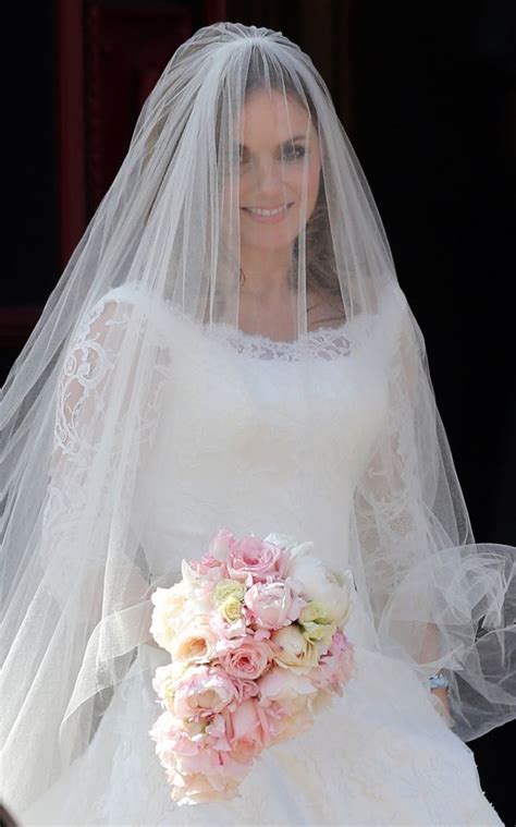 Celebrity Wedding Dress Geri Halliwell Pretty Wedding Dresses Elegant Wedding Gowns Luxury