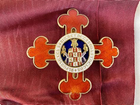 Real Orden De Isabel La Católica Y Orden Civil De Alfonso X El Sabio