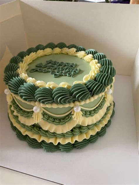 Green Birthday Cake Pretty Birthday Cakes Cute Birthday Cakes Simple Birthday Cake