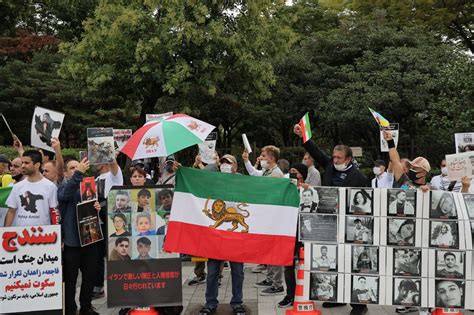 In Photos Iranians In Japan Protest For Freedom In Their Homeland
