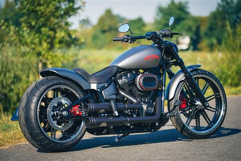 Redline Customized Thunderbike Harley Davidson Breakout By Ben Ott