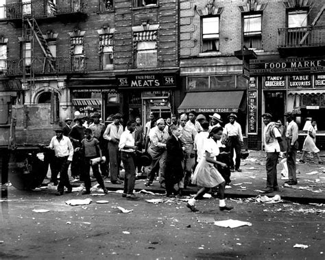 Повседневная жизнь Нью Йорка 1940 х в черно белых фотографиях Блог о