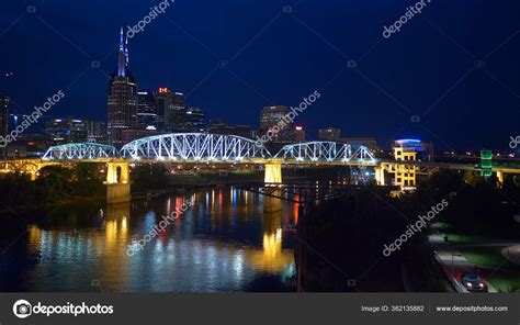 John Seigenthaler Pedestrian Bridge In The Evening Nashville United