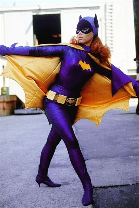 Yvonne Craig As Batgirl Batman Tv Series 1967 1968 X Postr