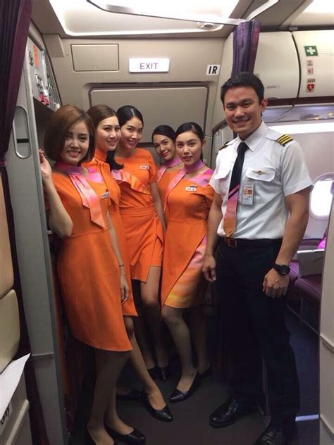 Thai Smile Airways At Thai Airways Cabin Crew And Pilot New Uniform Thai Airways Red