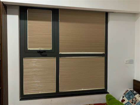 Rèm tổ ong cửa sổ cách nhiệt, cản sáng.