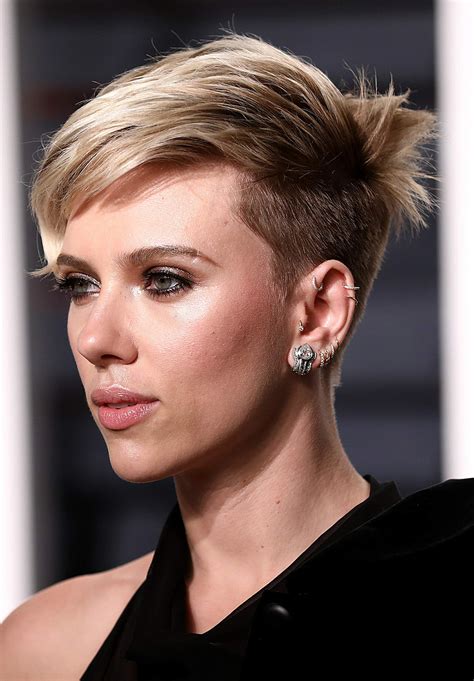 Scarlett Johansson 2017 Vanity Fair Oscar Party In Beverly Hills 2