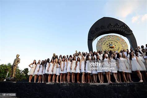 World Peace Gong Photos And Premium High Res Pictures Getty Images