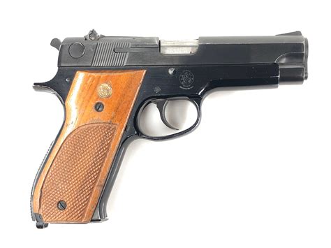 Lot Smith And Wesson Model 39 2 9mm Semi Auto Pistol