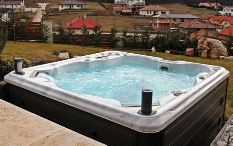 what kind of maintenance and cleaning is required for a hot tub bonavista pools