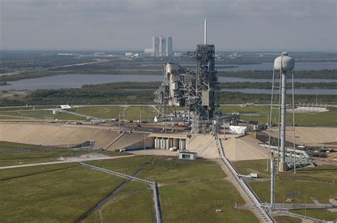 Spacex To Lease Historic Nasa Launch Pad Space