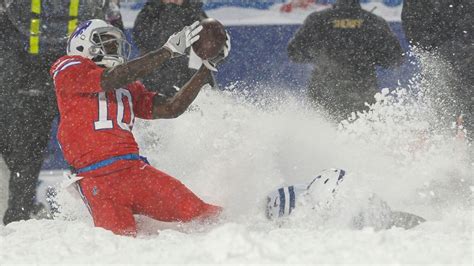 Buffalo Braced For Historic Snowfall But Bills Game Against Cleveland