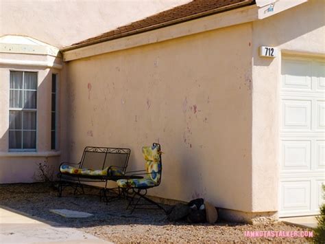 The Real Life "The Simpsons" House | IAMNOTASTALKER