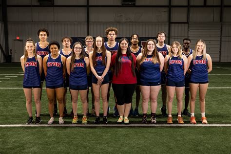 Lyon College Mens And Womens Track And Field Run Indoors At Principia