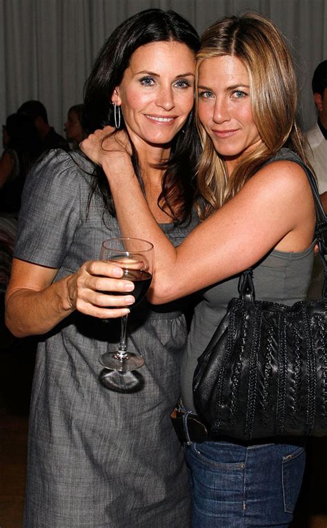 Jennifer Aniston Courteney Cox From Famous Friends E News