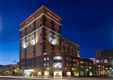 The hampton inn & suites stands out among hotels in lynchburg, va with spacious, modern rooms, free wifi, free hot breakfast daily and great hotel amenities. Hampton Inn & Suites Boise Downtown, Boise, ID Jobs ...